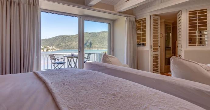Amanzi Island Lodge