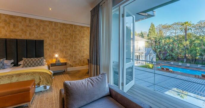Atholplace Hotel