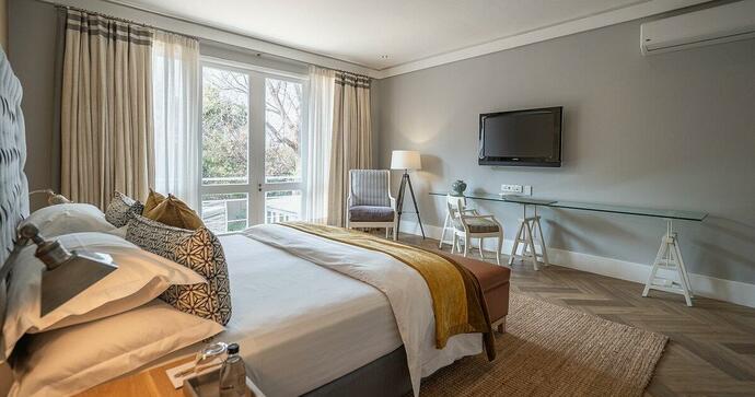 Atholplace Hotel