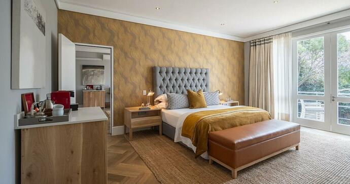 City Lodge Hotel