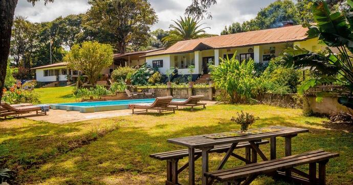 Simba Farm Lodge