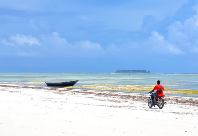 Tidvattnet på Zanzibars östkust