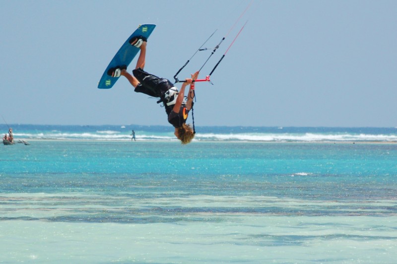 Kenya lockar med ideala vindförhållanden för vindsurfing och kitesurfing.