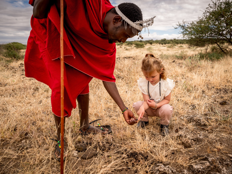 M&ouml;te med massajer i Massajland