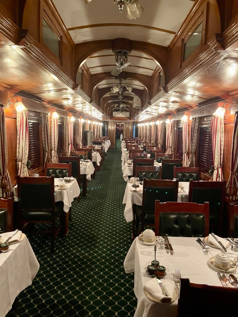 Restaurangvagnen i Rovos Rail