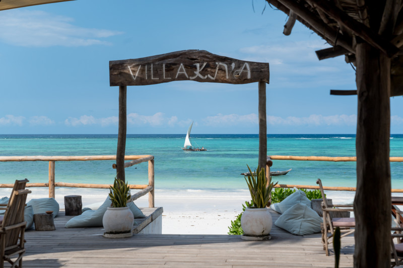 Vacker strand p&aring; Zanzibar
